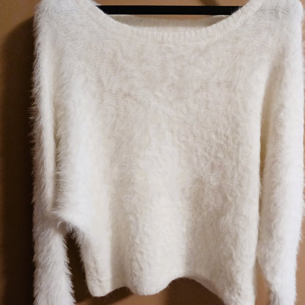 Jessica Simpson Women's Soft Cream Sweater